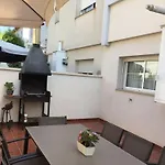 Vakantiehuis Llum House *
