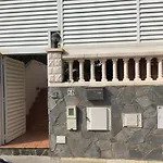 Vakantiehuis Llum House *