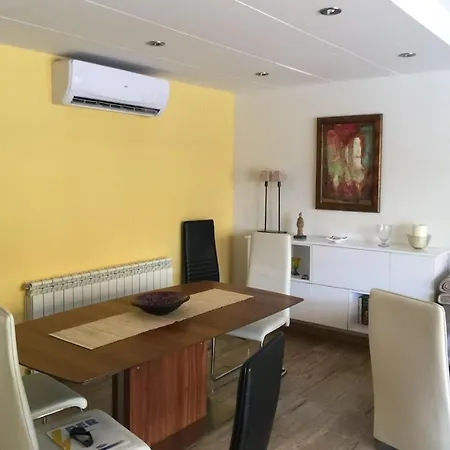 Vakantiehuis Llum House