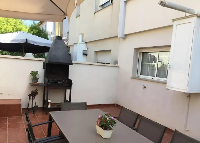 Llum House Tatil Evi Sitges